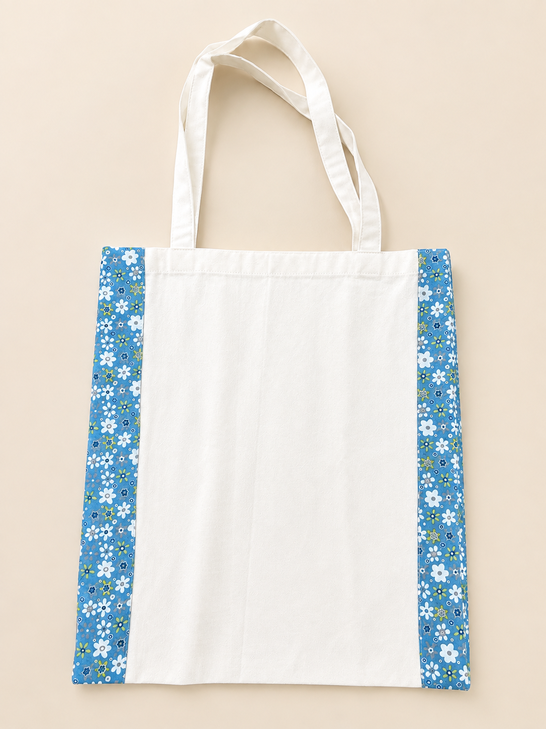 Petit tote bags